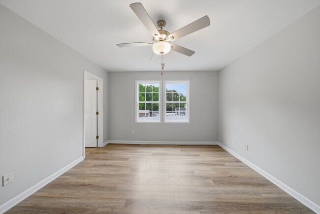 Building Photo - 201 Tonylee Ct