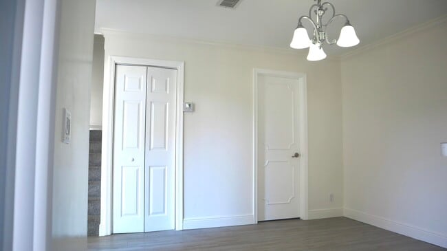 Building Photo - 194 Lake Arbor Dr