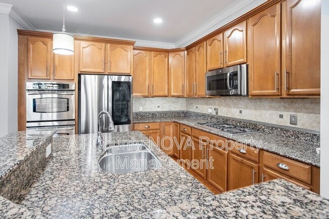 Building Photo - 2729 Celestial Dr