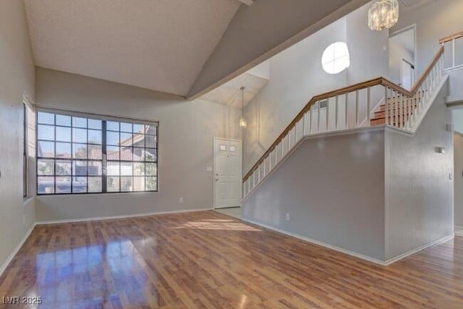 Building Photo - 356 Amalfi St