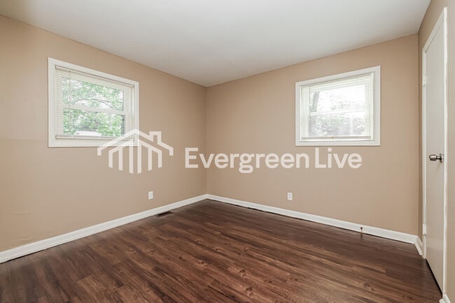 Building Photo - 5090 Altrim Rd