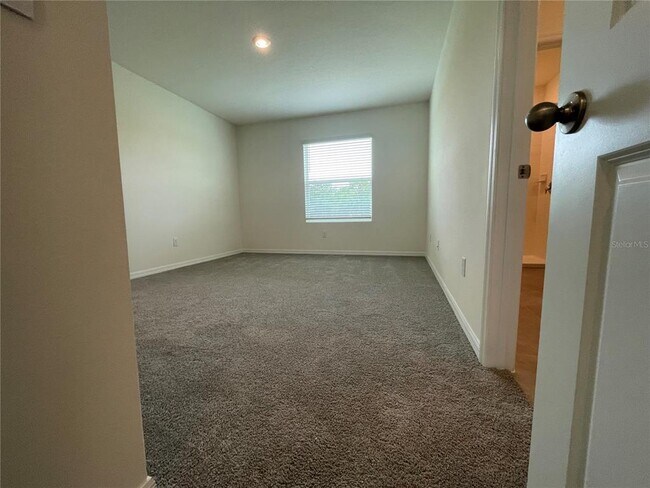 Building Photo - 11127 Crescent Deer Dr