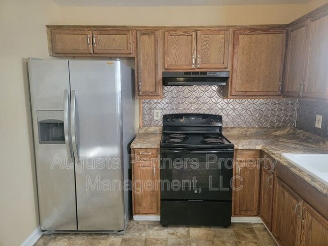 Building Photo - 116 Magnolia Dr