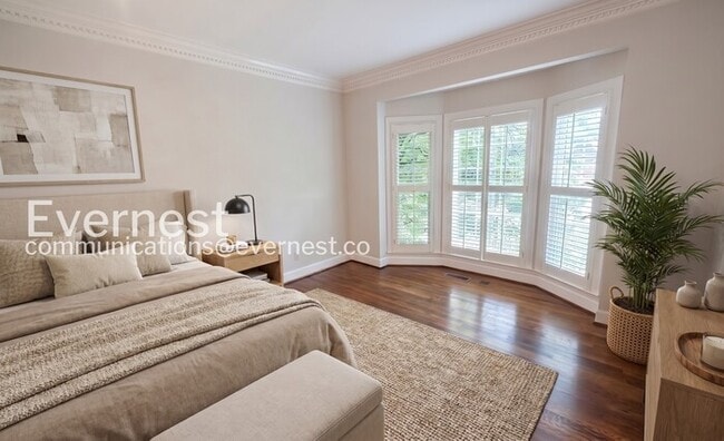 Building Photo - 4 Bed, 3.5 Bath Home with Garage / Pet-Friendly / Available Now!
