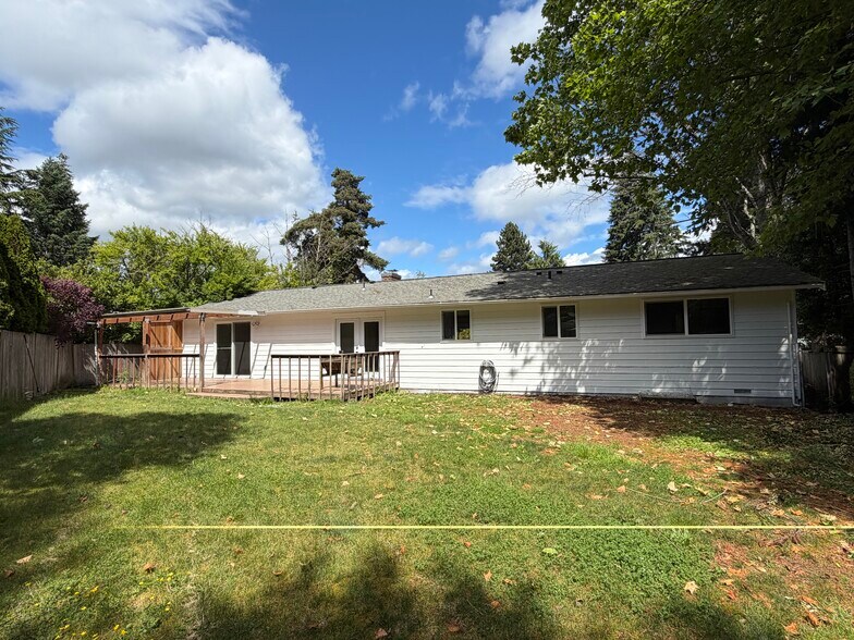 Building Photo - 15115 110th Ave NE