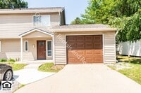 Building Photo - 15110 Tally Ho Dr