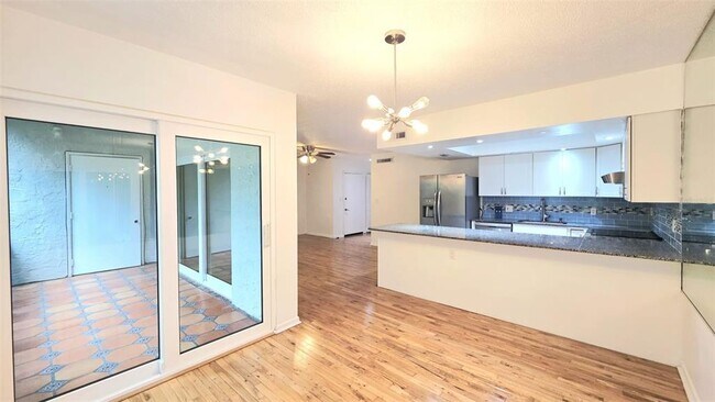 Building Photo - 851 N Keene Rd
