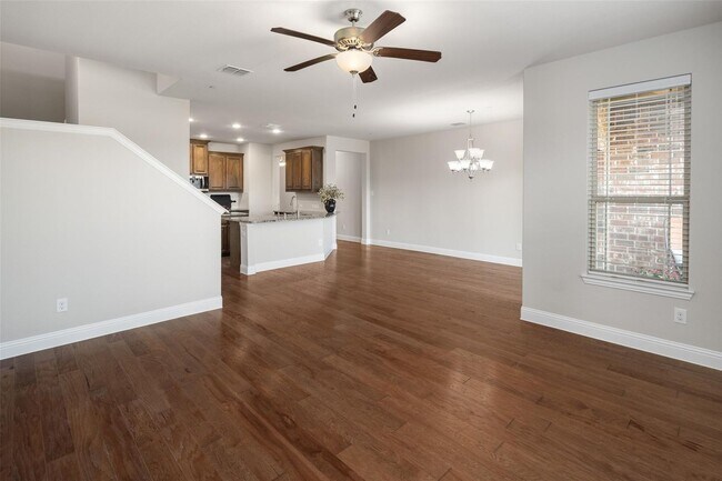 Building Photo - Beautiful 3-Bedroom Townhome in Prime Allen Location!