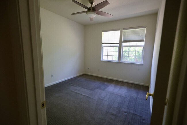 Building Photo - 1103 Roosevelt-Winters