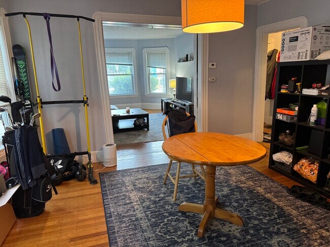 Building Photo - 229 Highland Ave