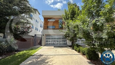 Building Photo - 4417 Munger Ave