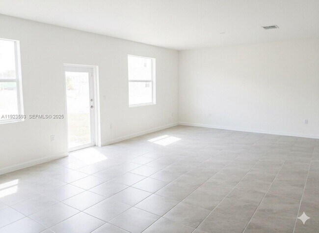 Building Photo - 19507 SW 339th St