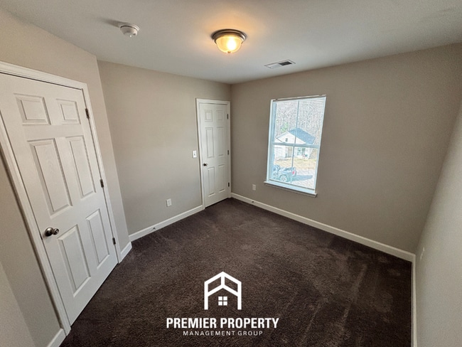 Building Photo - Family-Friendly 3BR Odenville Home with Stainless Steel Appliances & Spacious Backyard