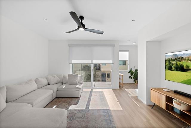 Building Photo - 5485 Seacliff Pl