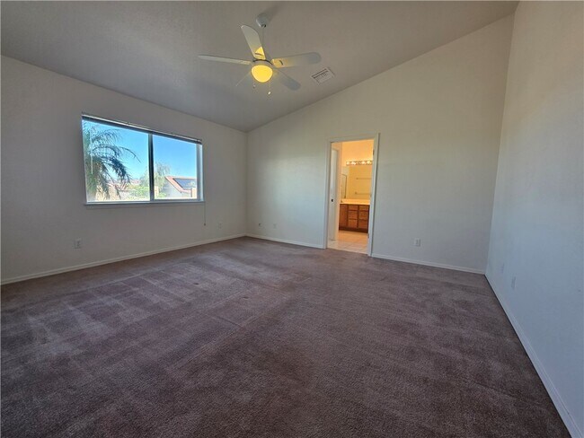 Building Photo - 3477 Sunlamp Dr