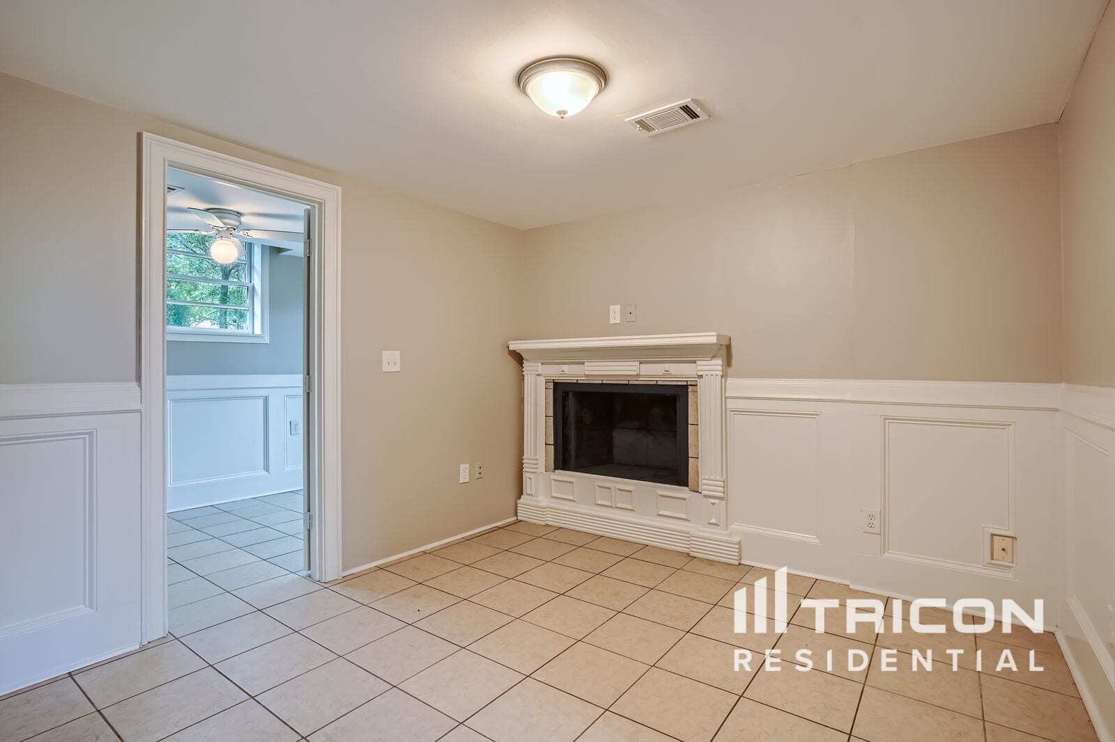 Building Photo - 455 Huntington Dr