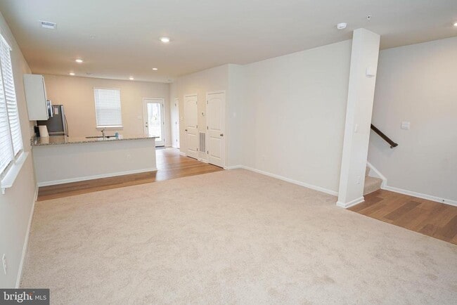 Building Photo - 819 Mersey Ln