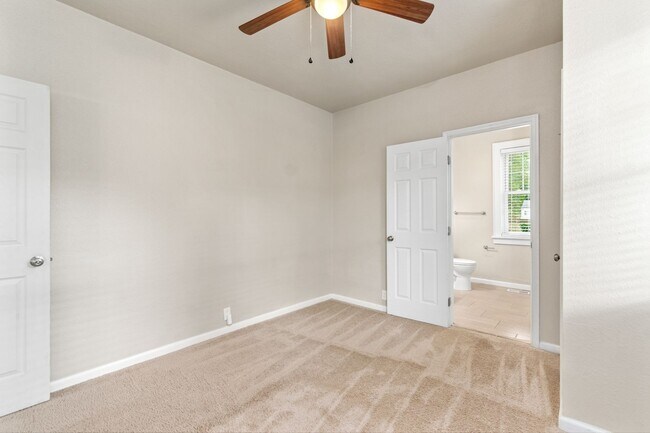 Building Photo - Single Family Norfolk Home