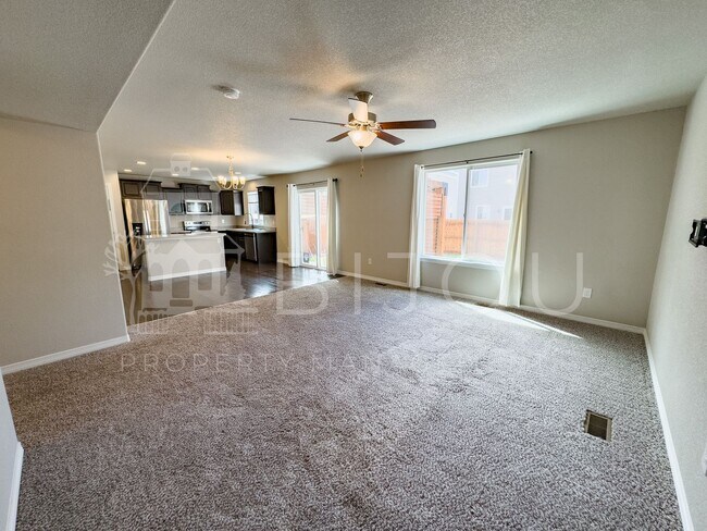 Building Photo - 10881 Aliso Dr