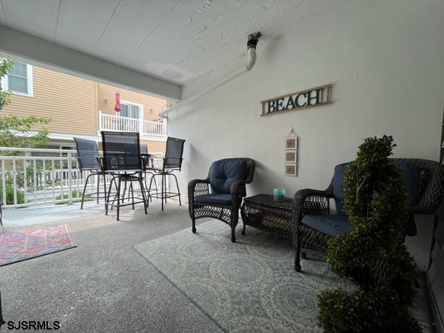 Building Photo - 9510 Amherst Ave