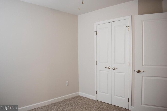 Building Photo - 1471 Treeline Dr