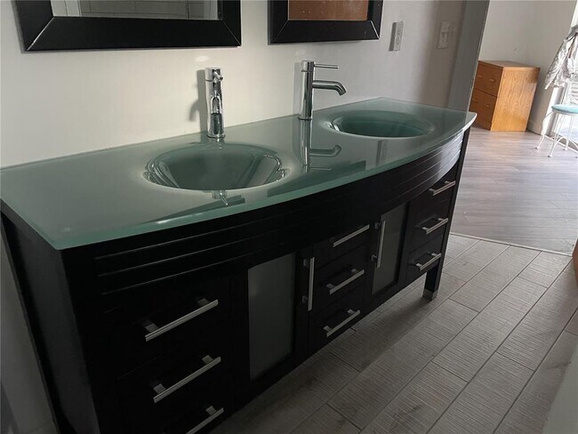 Building Photo - 7215 Manasota Key Rd