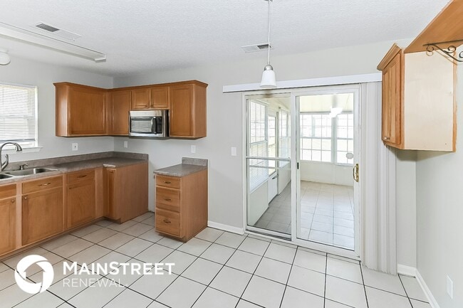 Building Photo - 4891 Top Notch Loop