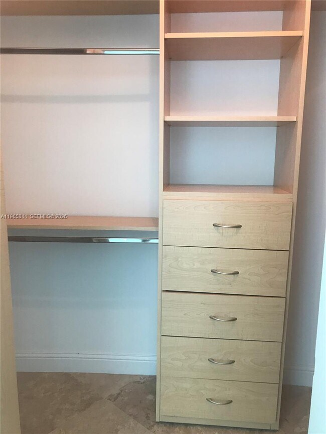 Building Photo - 350 S Miami Ave