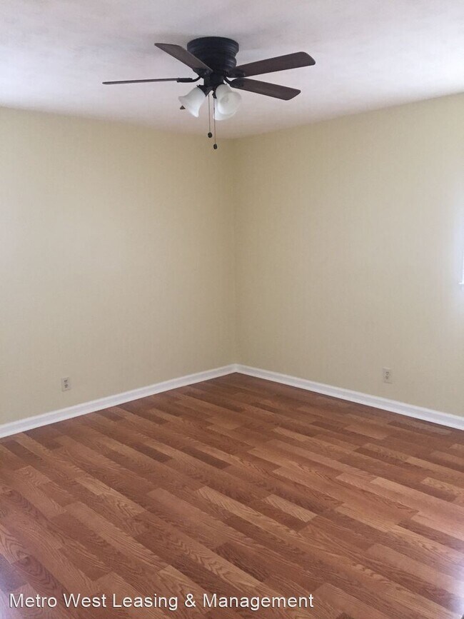 Building Photo - 3 br, 1.5 bath House - 250 Pate Road