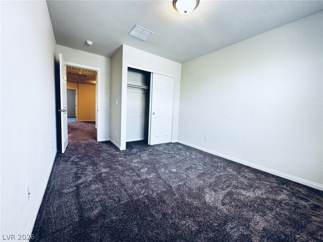 Building Photo - 7331 Sunray Point St