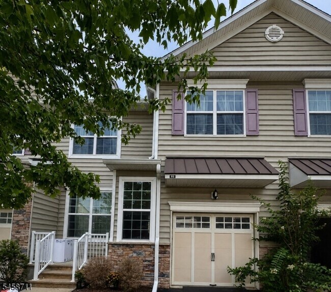Building Photo - 93 Autumn Ln