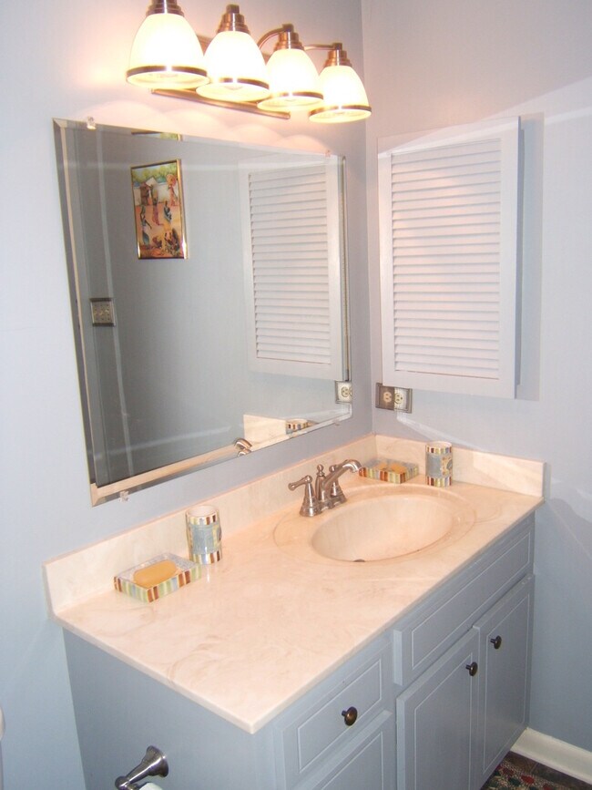 Building Photo - 1501 Harbourside Dr
