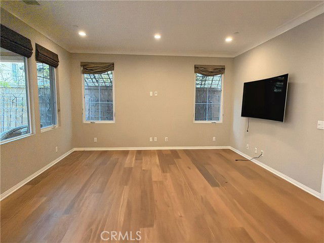 Building Photo - 114 Mountain Violet