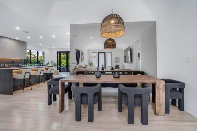 Building Photo - 1543 Bird Rd