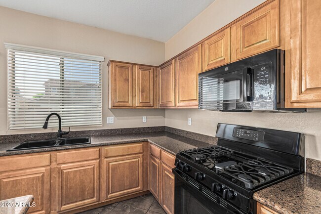 Building Photo - 45401 Balboa Dr