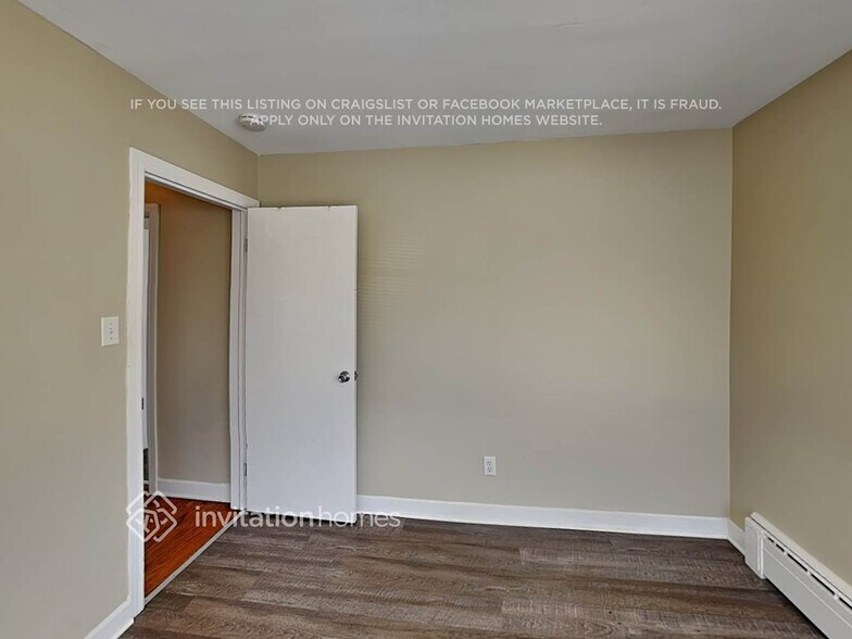 Building Photo - 426 N Ellsworth Ave