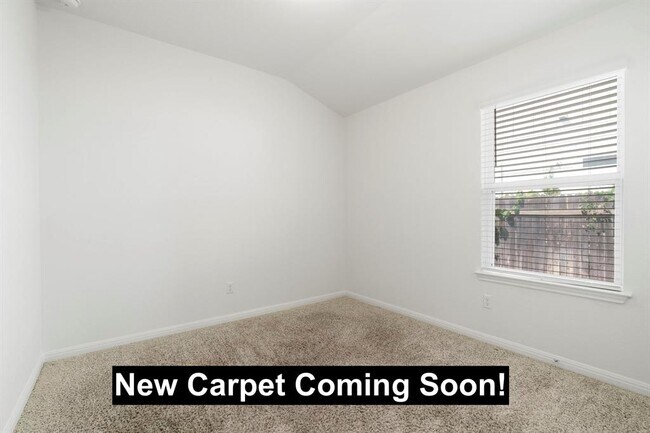 Building Photo - 121 Oakdale Meadows Ln