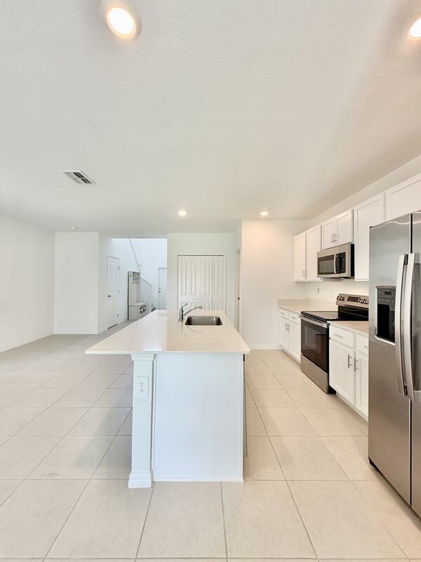 Building Photo - 641 Bald Cypress Dr