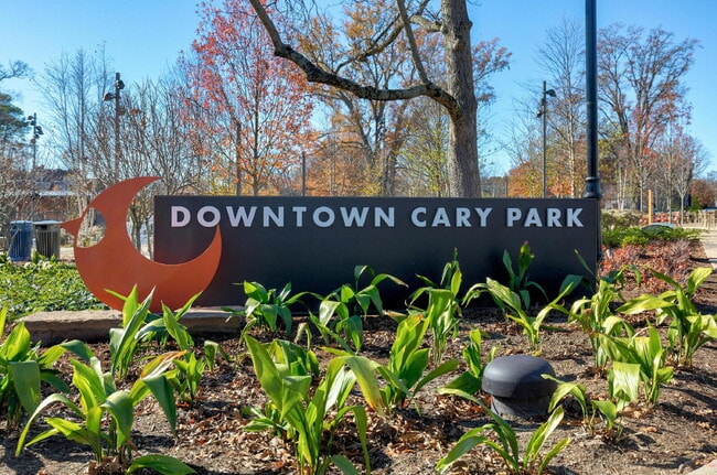 Building Photo - 228 Waldo St