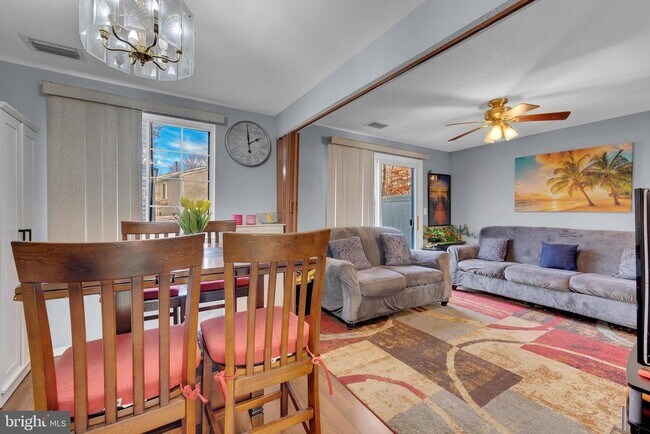 Building Photo - 89 Doe Ct