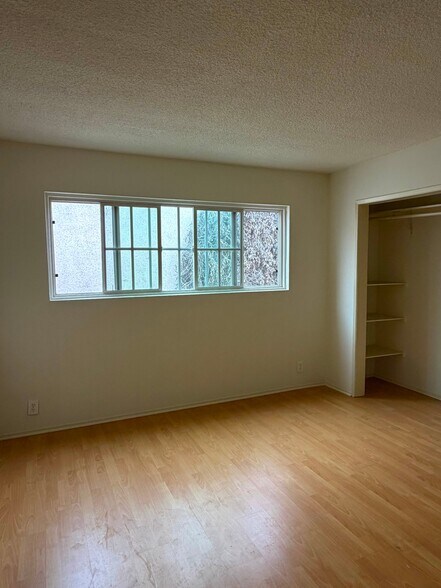 Building Photo - 707 N Genesee Ave