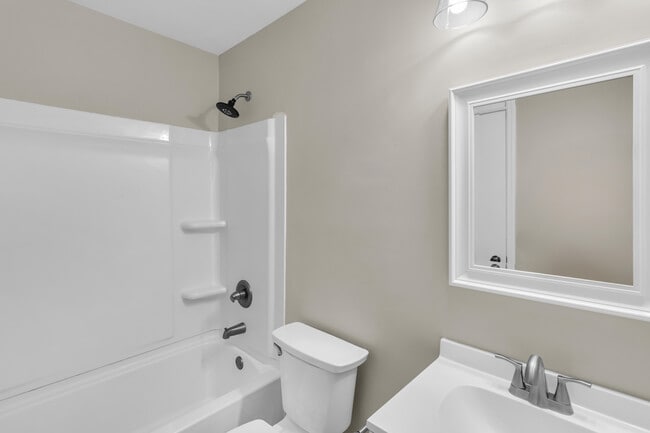 Building Photo - 207 N Nunn St