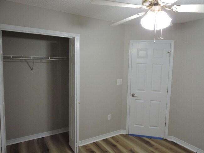 Building Photo - 2800 Wilson Ln