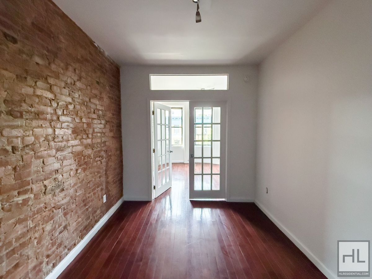 Building Photo - PROSPECT PLACE / 1-Bedroom, 1-Bathroom