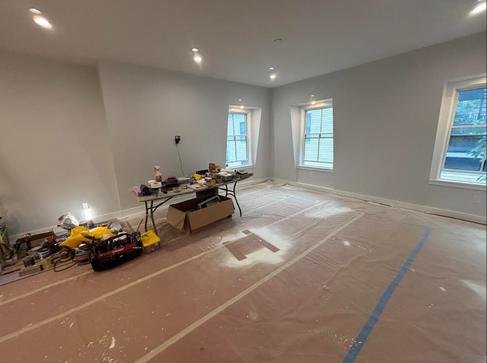 Building Photo - 12 Aldersey St