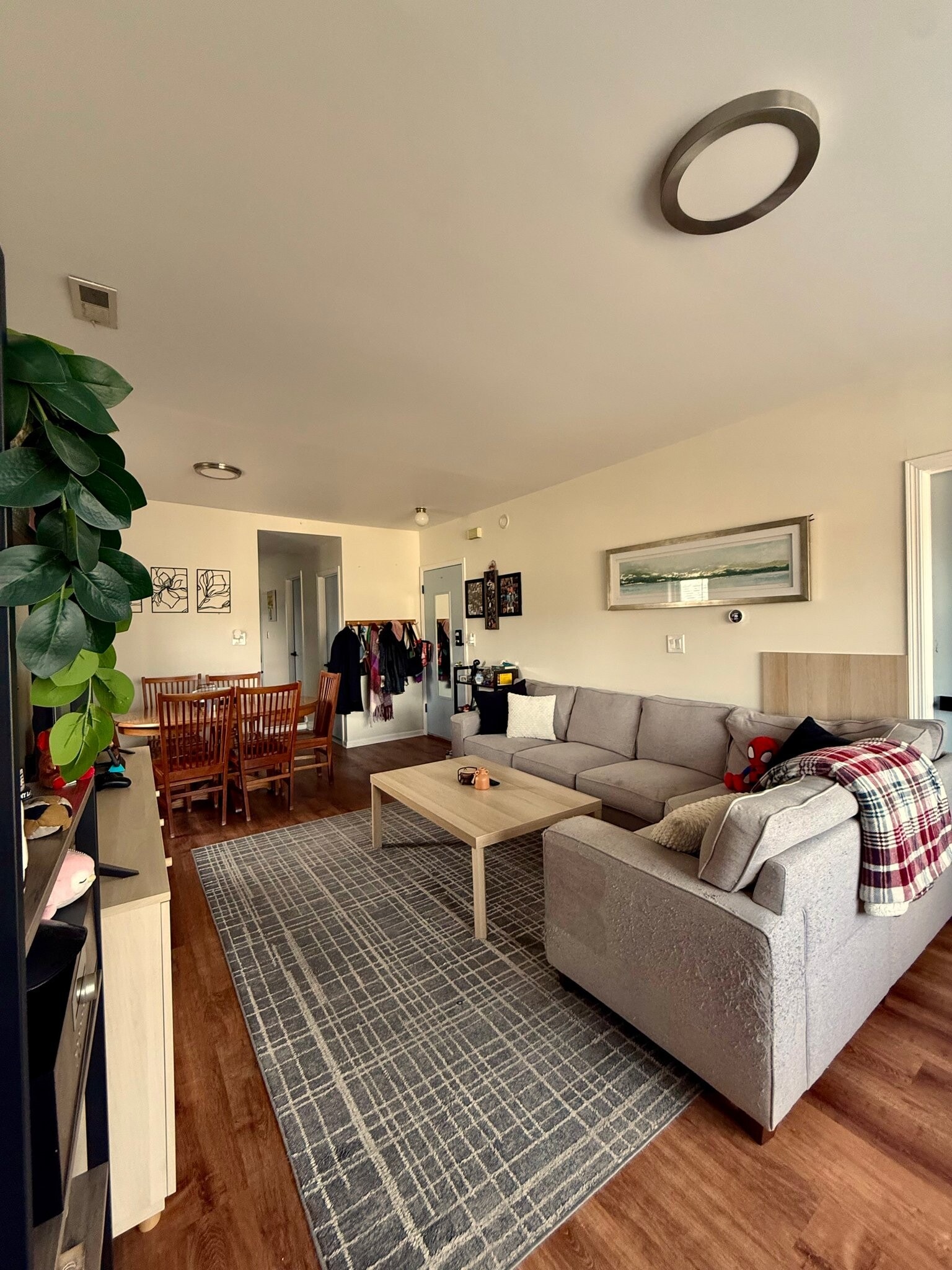 Building Photo - 2958 S Throop St