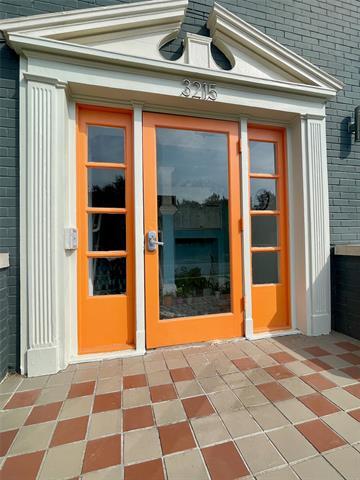 Building Photo - 3215 Douglas Ave