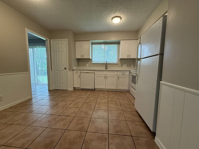 Building Photo - R.Patel Properties2 (12310 Willow Wild Dr)