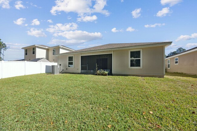Building Photo - Adorable 3/2 in Lumber Creek