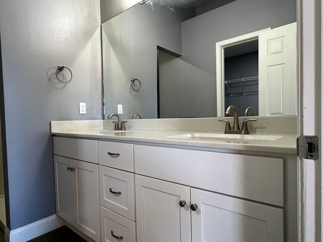 Building Photo - 2 Bed, 2 Bath Patio Home in Parkcrest